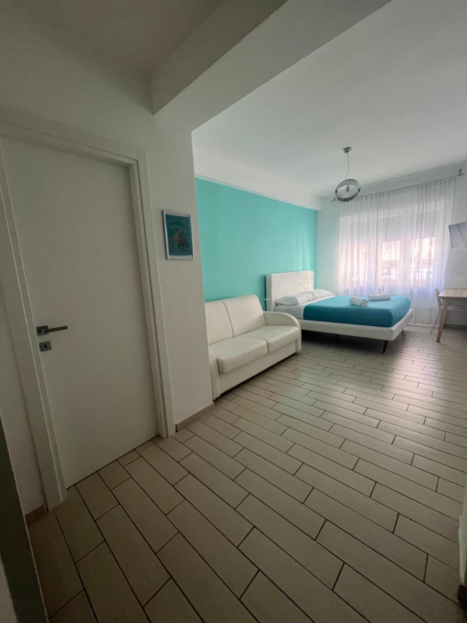Vomerooms Nápoly Kültér fotó